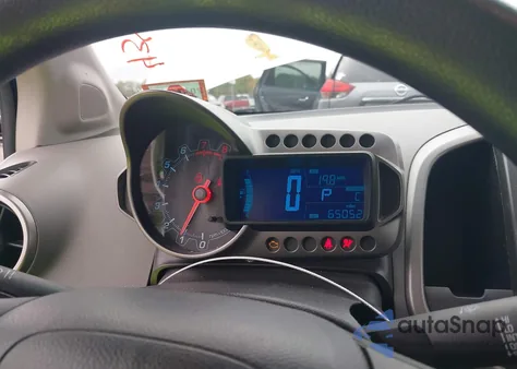 2014 Chevrolet Sonic Lt Auto z USA, uszkodzony, nr VIN 1G1JC5SH4E4242259